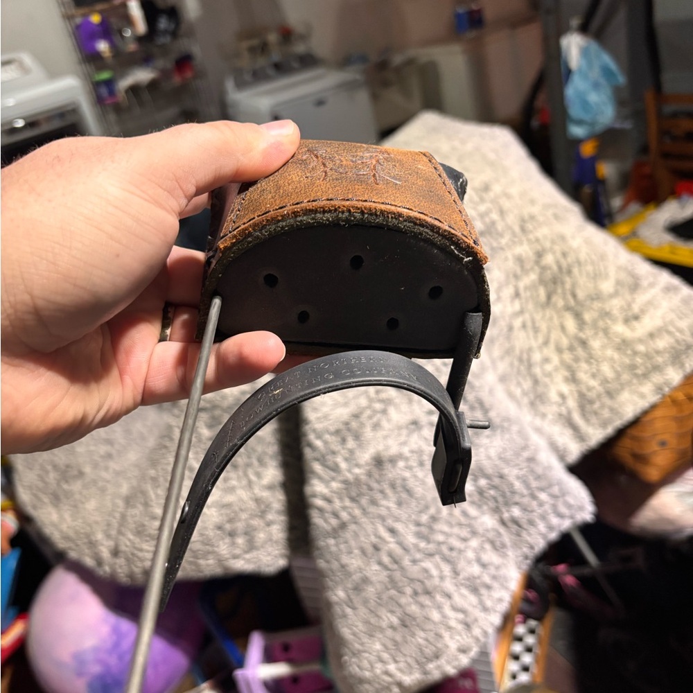 Great northern leather trad archery quiver - Picture 2 of 3